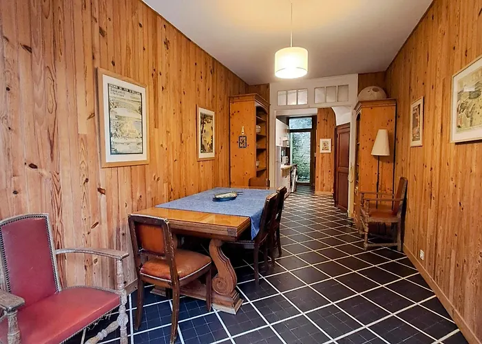 Dans La Colibri, Дом отдыха